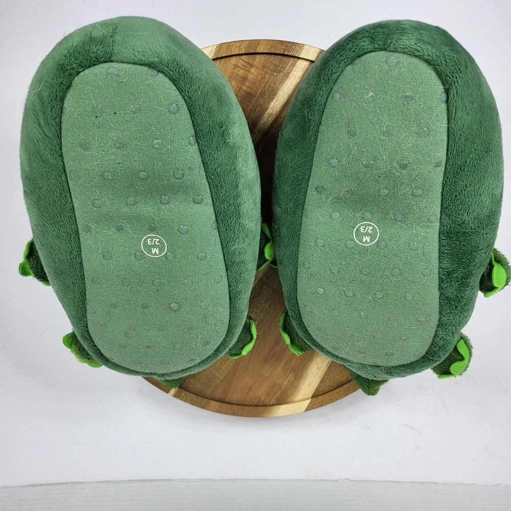Target Green Dinosaur Plush Novelty Slippers Youth Medium 2/3 Q2/22 RN17730